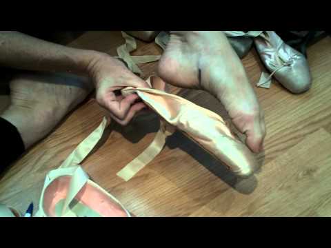 how to break in pointe shoes