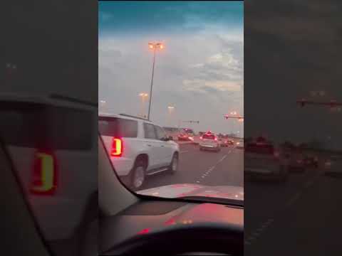 تبيين الفجر الصادق وهو طلوع النور، وهو العلامة الشرعية؛ لصلاة الفجر، والإمساك عن الأكل والشرب