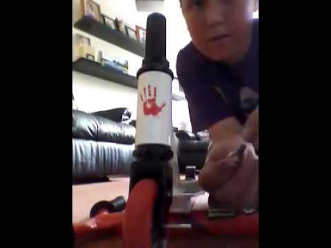 how to fit jd bug stunt pegs