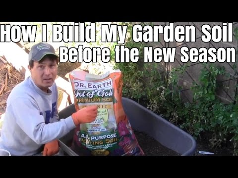How I Build My Raised Bed Garden Soil Before the New Planting Season ...
