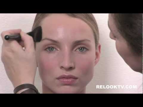 RelookTV.com - Gisele Bundchen Look Make-up Tutorial Bronzer : Phase 1