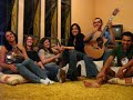 um grupo de amigos, interpretando uma m�sica de gilberto gil...

muito bom!!!