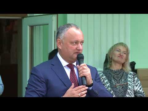 Cu prilejul începutului de nou an școlar, Igor Dodon a vizitat  gimnaziul moldovenesc ”Vasile Alecsandri” și gimnaziul rus ”Prometeu”din satul Copanca, raionul Căușeni