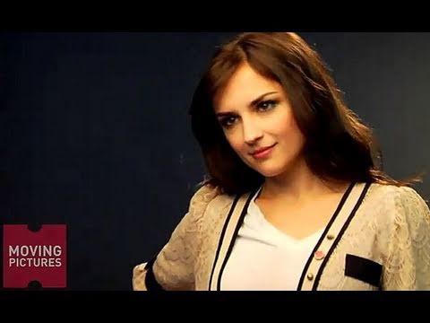 character based - Elliot V. Kotek interviews Rachael Leigh Cook and Adelaide Clemens about their Western horror film
