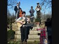 An awesome folk reworking of an already great song by Vampire Weekend. Enjoy!