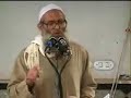 الخطبة: نقض الإخوان في منهج الإخوان.الشيخ: محمد سعيد رسلان.الرابط: http://www.rslan.com/vad/items_details.php?id=880الملخص:المرشد الثالث لجماعة الإخوان المسلمين عمر التلمساني و الذي كانت تصرفاته مثيرة للجدل سواءا من أعضاء الجماعة أو من غيرهم.** يقول عمر التلمساني في مذكراته المسماه: (ذكريات لا مذكرات) (صفحة 8) : (تعلمت الرقص الإفرنجي في صالات عماد الدين، وكان تعليم الرقصة الواحدة في مقابل ثلاث جنيهات، فتعلمت الدن سيت، والفوكس تروت، والشارلستون، والتانجو، وتعلمت العزف على العود) !!** وقد يظن القاريء أن هذا كان في أول حياته ثم تاب منه، ولكن يجيب التلمساني على هذا التساؤل في (ص 3) قائلاً ما نصه:(إن في حياتي بعض ما لا يرضي المتشددين من الإخوان أو غيرهم، كالرقص الإفرنجي، والموسيقى، وحبي للانطلاق في حياتي بعيدًا عن قيود التزمت الذي لم يأمر به دين من الأديان، خاصة إسلامنا الذي وصفه نبينا بما معناه: أنه سمح لن يشاده أحد إلا غلبه) !!** وفي (ص 17) قال الصحفي الذي أجرى المقابلة مع المرشد التلمساني ما نصه:(فلم ينكر -أي التلمساني- على نفسه أنه غشي في صباه ملاهي وصالات عماد الدين، حيث شارك الذين يضحكون ضحكهم والذين يرقصون رقصهم، لكنه توقف عند هذا الحد، حتى إنه أثار دهشة الفتيات اللائي شاركنه في المرحلة لإحجامه عن التمادي فيما ذهب إليه غيره في مثل هذه العلاقات من تعاط للخمر والزنى المغلف بالعواطف الكاذبة)!!** ولم يكتف مرشدهم هذا بهذا الانحلال والفساد، بل اعتبر المنكرين لأفعاله وفساده متشددين، فهذا هو يقول في (ص 284) من مذكراته:(قد يقول المتشددون: (استر ما ستر الله عليك) ولا ينطبق هذا القول على حالي، لأنه جاء في مجالس من قارف ما أغضب الله، وما أراني حاولت أن أغضب الله عامدًا، وأنا أسير مع رسول الله -صلى الله عليه وسلم- إذا ما خير بين أمرين فاختار أيسرهما ما لم يكن إثمًا فلا داعي للامتعاض أو الاستنكار) !!!ولا أدري هل الرقص والفسق من الإثم أم ماذا ؟!!** المرشد العام يترك صلاة الجمعة لمشاهدة السينما :في (ذكريات لا مذكرات) (ص 13) قال التلمساني تحت عنوان (صليت الجمعة في السينما) ما نصه:(إنني لما كنت أباشر عملي كمحام، وأنزل يوم الجمعة لأحضر بعض الأفلام السينمائية، وكنت أنتهز فرصة الاستراحة (الانتراكيت) لأصلي الظهر والعصر مجموعين مقصورين في أحد أركان السينما التي أكون فيها) !!!!