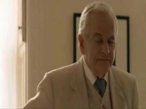 Ian Holm - Sir Ian Holm as Dr. Ernesto Morales in