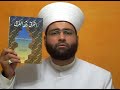 parmi ce dont il n'y a aucun doute est que allah existe sans endroit ni direction. voici des mots et des paroles de grands savants et des imams illustres au sujet de l'exemption de allah de la localisation et de l'endroit : 
dans son livre al-farq bayna l-firaq, imprim� par dar al ma^rifa, troisi�me �dition imam abou mansour al-baghdadi a dit � la page 292 : � [les gens de ahlou s-sounnah ] se sont accord�s unanimement sur le fait que dieu n'est pas contenu dans un endroit et qu'il n'est pas sujet au temps, contrairement � ce que les hichamiyyas et les karramiyyas pr�tendent lorsqu'ils disent que dieu est en contact avec son tr�ne. l'�mir des croyants (amir al-mou'minin) ali [ibn abi talib, le quatri�me calife et le cousin du proph�te] a dit: