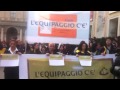 Tragedia Concordia, ecco il corteo dei dipendenti di Costa Crociere