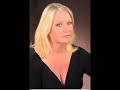 Robynne Redmon sings Carmen Card Aria