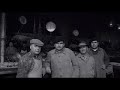 ''de usuahia a la quiaca'', este es un melanc�lico instrumental hecho por gustavo santaolalla para la pel�cula ''diarios de motocicleta'' (motorcycle diaries), en la que se muestra el legendario viaje que alguna vez hicieran ernesto guevara (che guevara) y, su inseparable e incondicional amigo, alberto granado por latinoam�rica en una motocicleta llamada ''la poderosa''. en su traves�a, que no estuvo exenta de peligros, penurias, hambre y noches en donde durmieron a la intemperie, a el che guevara le fue creciendo un amor incuestionable por el continente latinoamericano. ojo que el filme s�lo muestra a ernesto en su juventud cuando a�n no se convert�a en el revolucionario que ser�a m�s tarde.