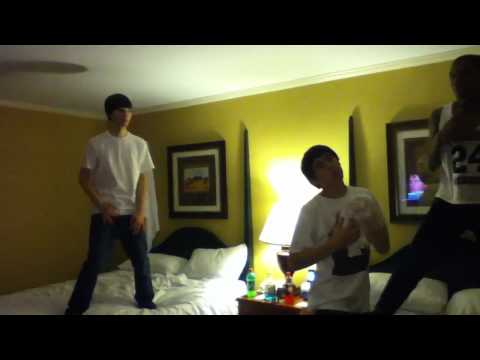 Model UN: Dancing In Hotel Room to Drake - I'm Ready For You