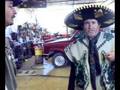 vidal estrada, el precidente de todo el mundo, canta en vari