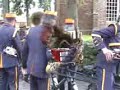 Niehove Http://www.zjft.nl 2007 't Brabants Fietsharmonisch Orkesthttp://www.fietsorkest.nl  Henk van Beckum - 1e stuurman/bekkenistRuud Schellekens altsax,Hans Boschman tenorsax,Henrie Stribos trompet,Joop van Brink accordeon,Ronald van Vugt tuba/grote tromDe ZomerJazzFietsTour,Die je een keer in je leven moet meemaken.Velen doen het al jaren door weer en windEen welkome verassing 't Brabants Fietsharmonisch Orkest in het mooie Wierden dorp Niehove te Groningen.De Jazztour leidt u langs veel van de mooie groningse dorpjes.De mooiste plekken van Nederland het Reitdiepdal.zie ook http://www.bertvanerk.nl (zie zomerjazzfietstour)http://www.niehove.eu/Eissehof/Eisseshof_pagina.htmrecorded by vidimah