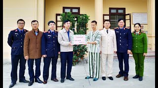 Động viên CBCS trực Tết tại nhà tạm giữ công an thành phố