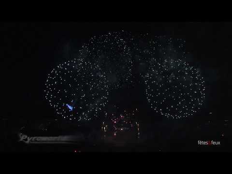 Paris 2012  Feu d’artifice Tour Eiffel Quatorze Juillet Fireworks (w original soundtrack) | [This version with original soundtrack!] For the national day of France (quatorze juillet) the fireworks company Fetes & Feu