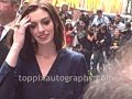 Anne Hathaway - Signing Autographs at David Letterman