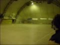 Pattinaggio a Roller tra amici salti pattini