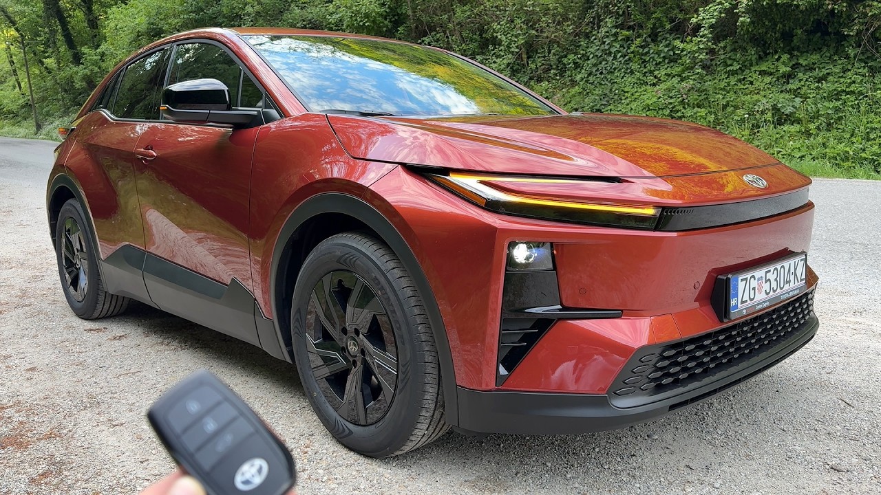 TOYOTA C-HR+ 2026 EUROPE - visual REVIEW (FWD 77 kWh) MODERN design details