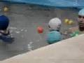 Tatiana en la pileta