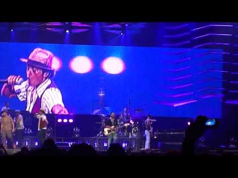 Bruno Mars MOONSHINE JUNGLE TOUR, San Juan Puerto Rico – “Just The Way You Are” – 9/1/13