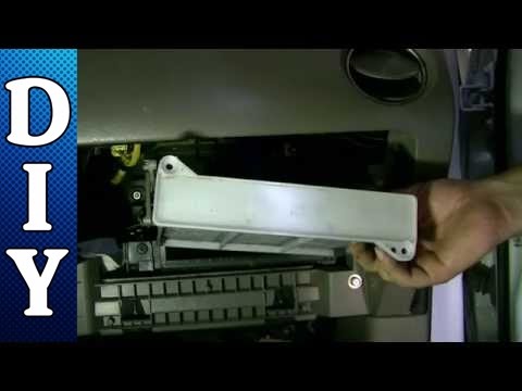 How to Remove and Replace a Cabin Air Filter 03-06 Mitsubishi Outlander