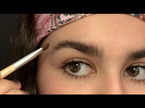 how to control eyebrows