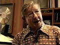 in this http://www.artistshousemusic.org clip, producer and arranger teo macero discusses working on the album 