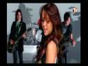 Miley Cyrus - 7 Things