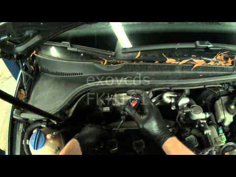 VW A5: 2.5L Removing Air Filter & Spark Plugs