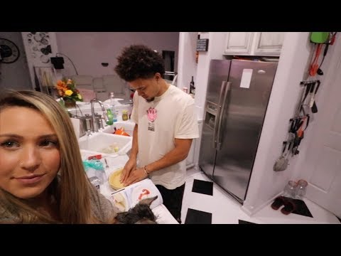 COME HAVE THANKSGIVING WITH US!! VLOG
