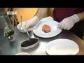 euromaxx a la carte | Lachs in Speck gerollt mit einer Kruste aus Oliven