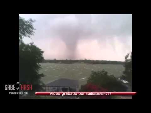 VARIOS TORNADOS GOLPEAN TEXAS, 16 DE MAYO 2013 ( AL MENOS 6 MUERTOS)