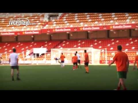 Valencia CF: El VCF y Divina Pastora celebran la I 'Two Generations Cup' Valencia CF: El VCF y Divina Pastora celebran la I 'Two Generations Cup'