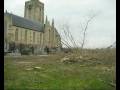 videos de Beveren-Ijzer - gevelde bomen rond de kerk