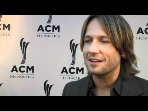 On the Carpet with Keith Urban at ACM Honors