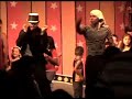 rola con la que terminan la cena-show en maeva tampico jaja bien prendida la raza ke botana la wera se llama simone nkv pero bueno