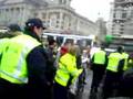 Arrestatie scholierenstaking museumplein 30-11-07