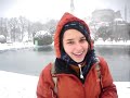 Renata apitando em Istanbul