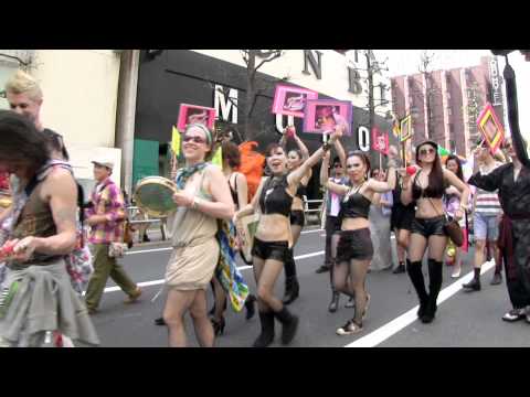 japangay - Video of the Tokyo Rainbow Pride Parade (promoting gay, lesbian & transgender rights) in the Shibuya and Harajuku neighborhoods of Tokyo, Japan. This parade ...