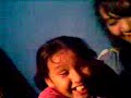 karo y clarissa aciendo la cara de mongolas
