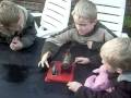 videos de The MAMOD steamengine SE-1a operated by three young engineers