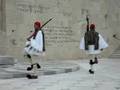 videos de Grecia 2008  plaza syntagma en Atenas. Evzones I