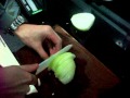 (uploaded by QueCito)&nbsp;6'' Ceramic knife in action