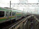 10月11日、小山車両センター所属E231系ヤマU590編成が黒磯～東京間の団体臨時列車「旅のプレゼント号」（輸送番号：北1015）として京葉線へ入線しました。本動画はそれのワンシーン。ケヨ3編成と絶妙な離合をみせてくれました。※音量注意、画質悪