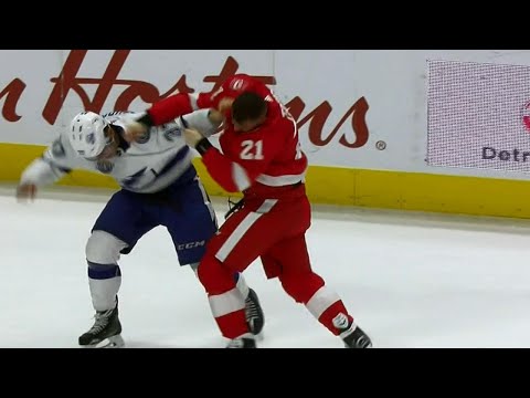 Video: Gotta See It: Lightning and Red Wings fight twice in opening period