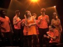Bekijk muziek clip van Camille met Paris (Live)