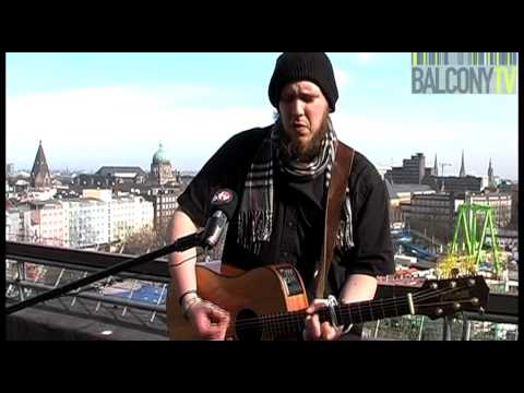 balconytv - Like' us on Facebook - http://on.fb.me/mhECp2 Follow us on Twitter - http://bit.ly/tGop1y PRESENTED BY LARS KAUFMANN