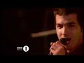 Alex Greenwald & Mark Ronson: Just (LIVE)