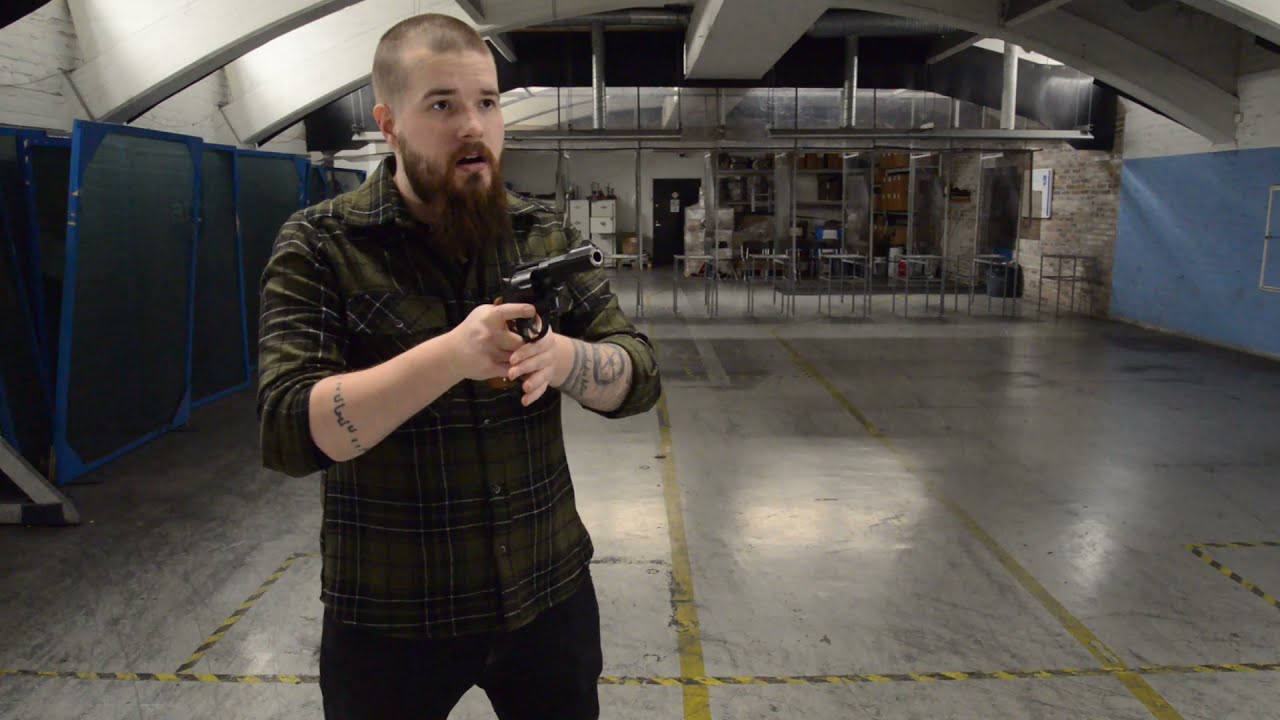 Revolverin laukaisutekniikat